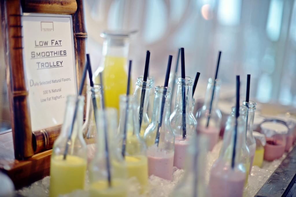The Domain Bahrain Hotel And Spa - Adults Friendly 16 Years Plus Manama Ngoại thất bức ảnh Smoothies at a buffet