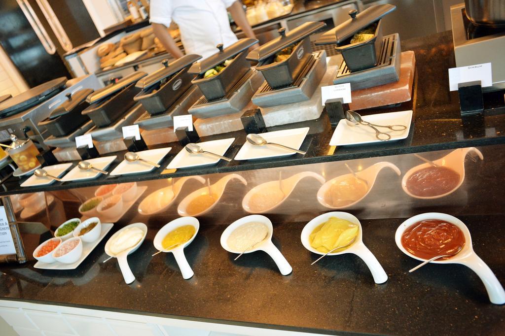 The Domain Bahrain Hotel And Spa - Adults Friendly 16 Years Plus Manama Ngoại thất bức ảnh A selection of sauces